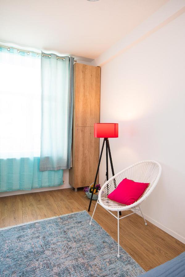 Colorful & Cozy Condo Kolozsvár Kültér fotó